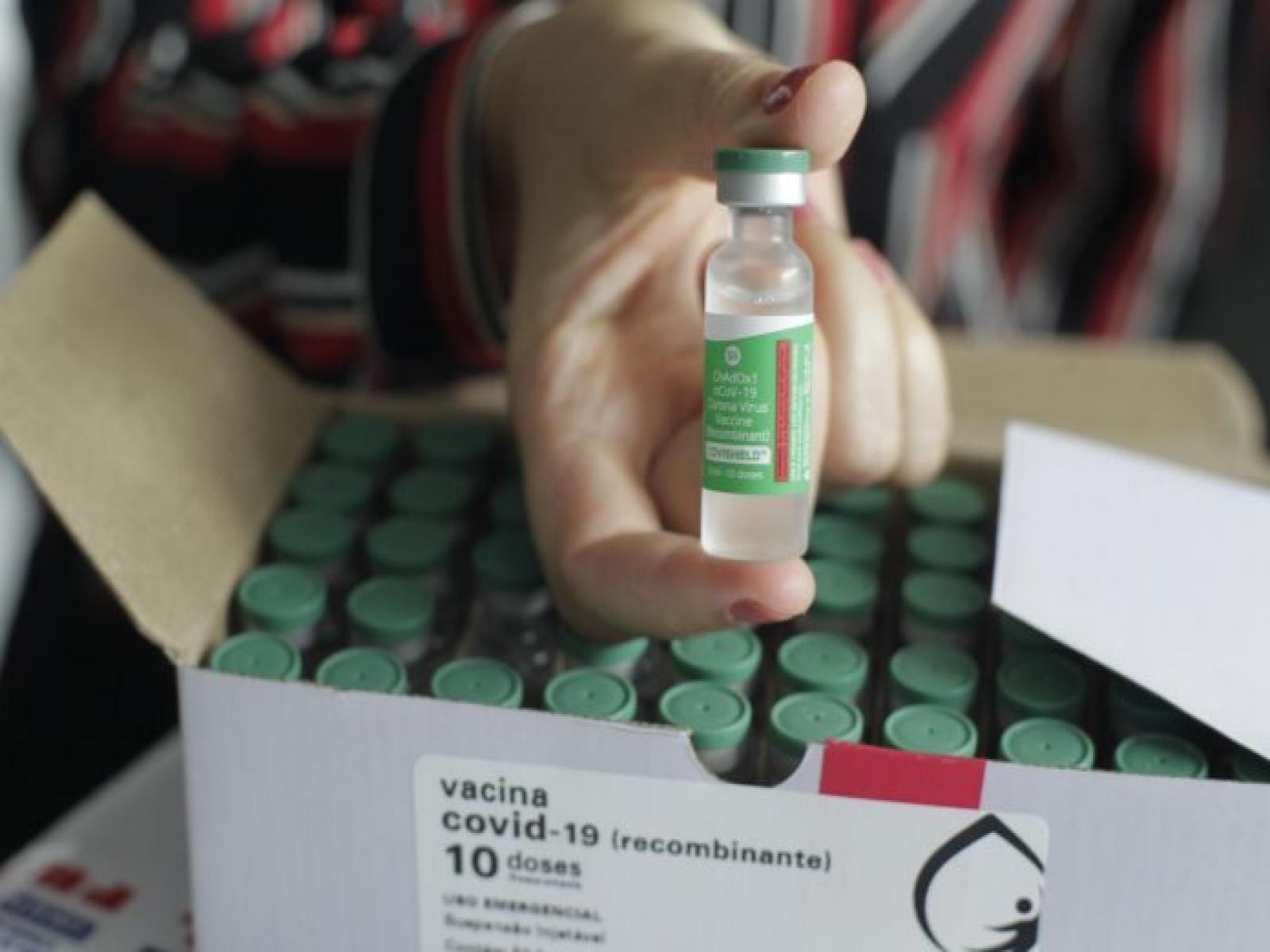 Mais de 200 mil doses de vacina contra a COVID 19 chegaram na Bahia nesta sexta-feira