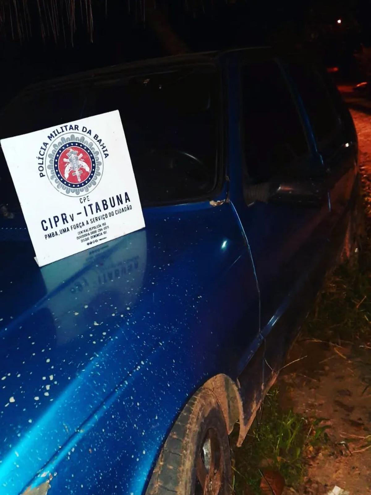 TOR recupera carro roubado na periferia de Itabuna