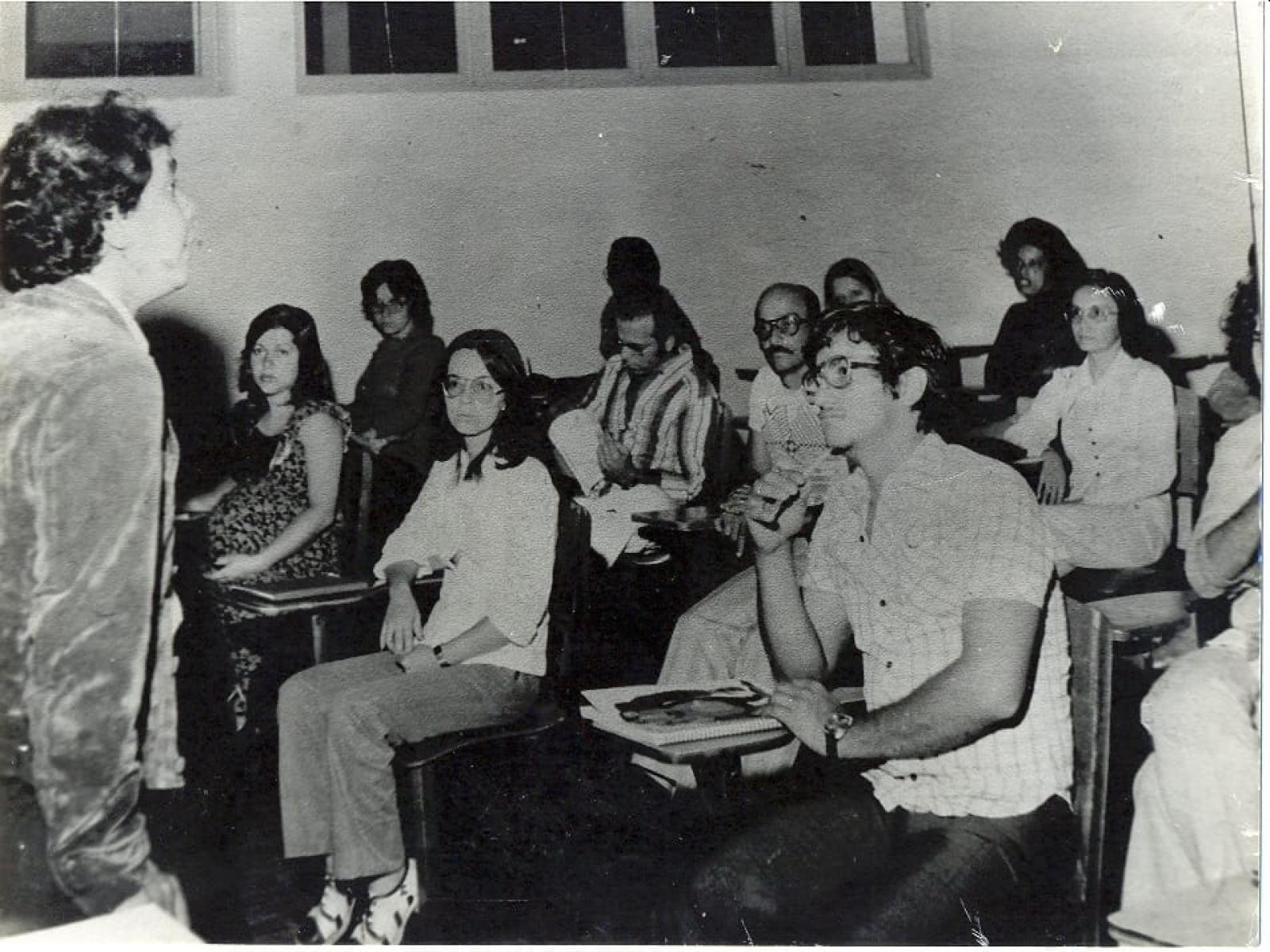 22 de agosto de 1977, Aula Magna, Aula Inaugural, na antiga Faculdade Formação de Professores de Jequié - O nosso querido professor Rui Macedo estava 