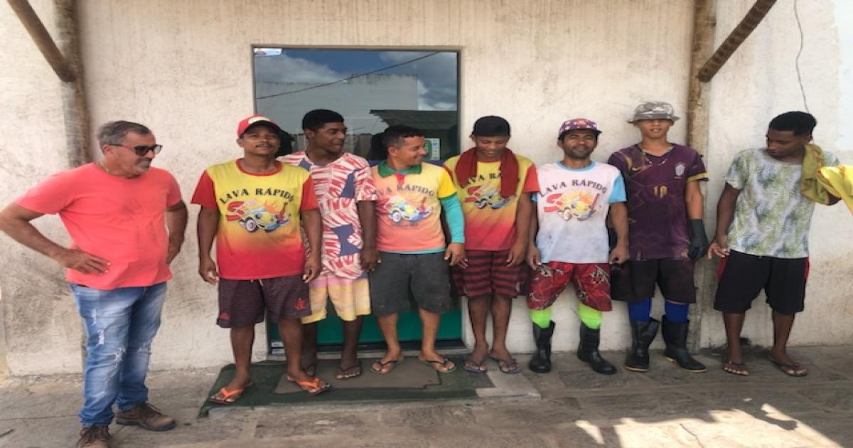Lava Rápido Sol, seu carro bem limpo e em boas mãos
