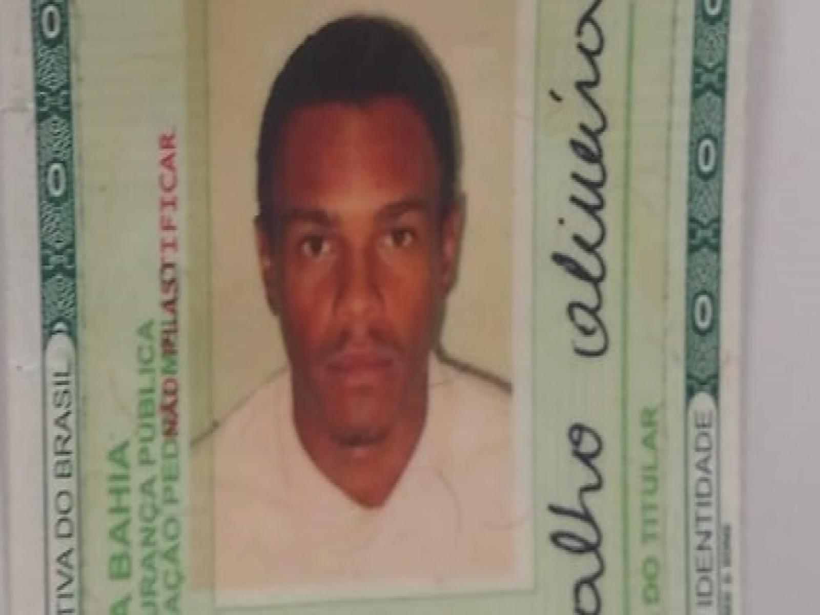 Homem executado dentro de um bar no bairro Jequiezinho
