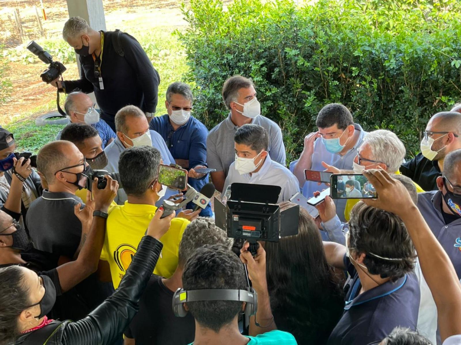 Levamos a mensagem de mudança que a Bahia precisa, diz Sandro Régis em visita de ACM Neto