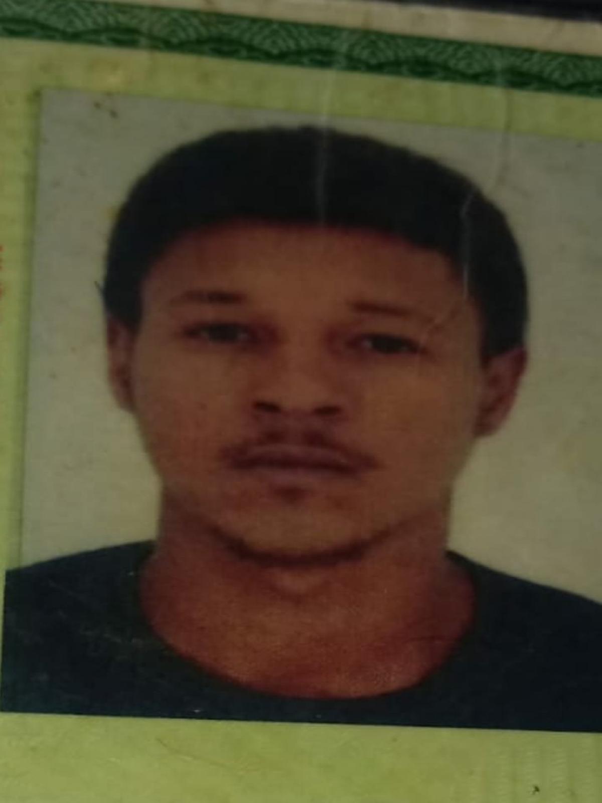 Assassinato no mercado municipal de Tancredo Neves