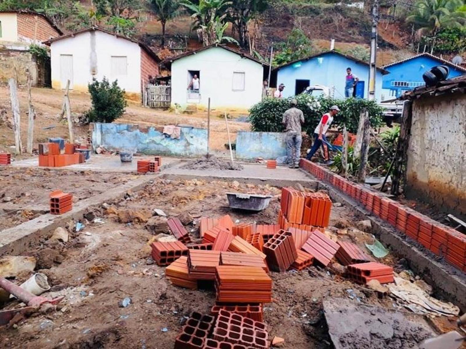 Programa MORAR MELHOR continua reformando casas de munícipes em ritmo acelerado.
